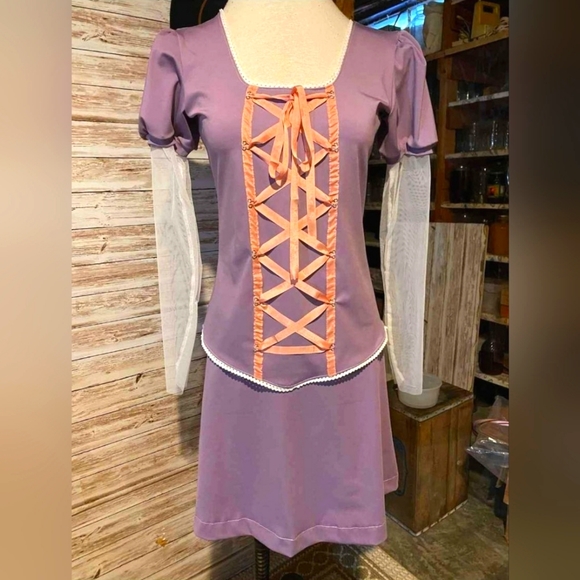 Adult Medium Rapunzel Halloween / running costume - Picture 1 of 2